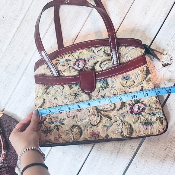 VTG CARPET HANDBAG CANVAS FLORAL RED LEATHER - Picture 7 of 12